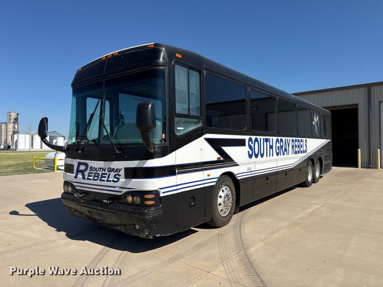 image for item EW4003 2002 Blue Bird coach bus