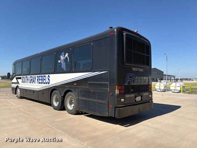 image for item EW4003 2002 Blue Bird coach bus