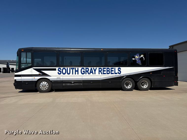 image for item EW4003 2002 Blue Bird coach bus