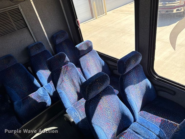 image for item EW4003 2002 Blue Bird coach bus