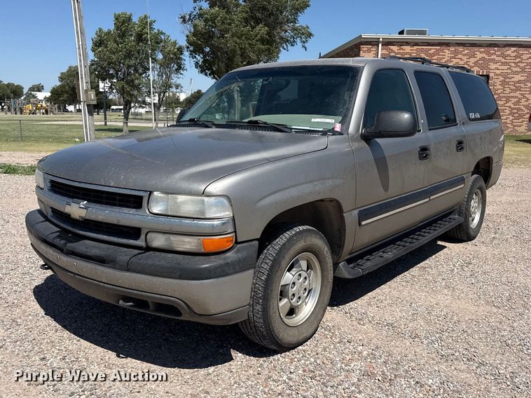 image for item EW4006 2001 Chevrolet Suburban SUV