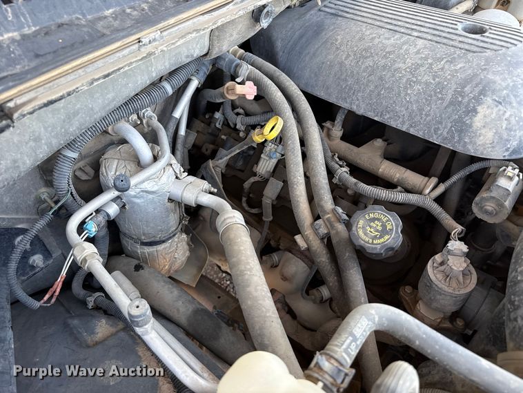 image for item EW4006 2001 Chevrolet Suburban SUV