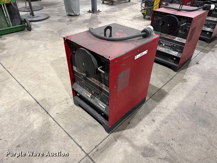 image for item EW4027 (2) Lincoln IdealArc 250 welders
