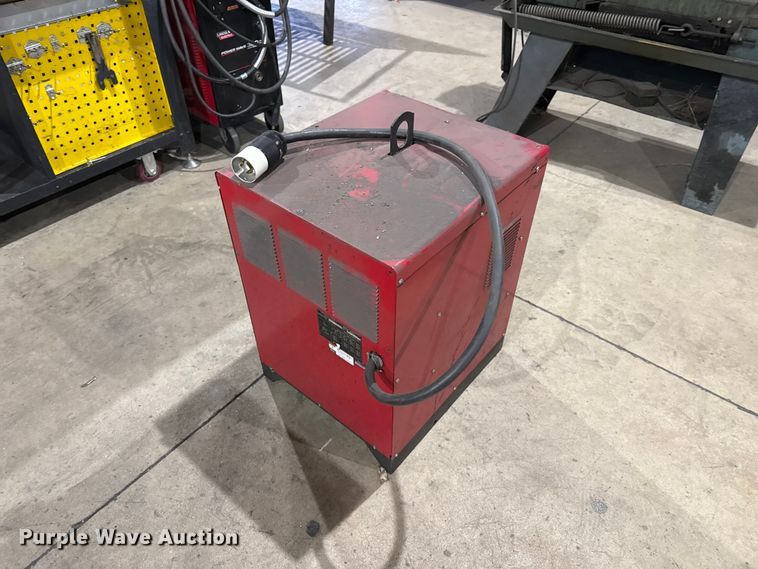 image for item EW4027 (2) Lincoln IdealArc 250 welders