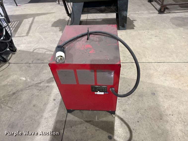 image for item EW4027 (2) Lincoln IdealArc 250 welders
