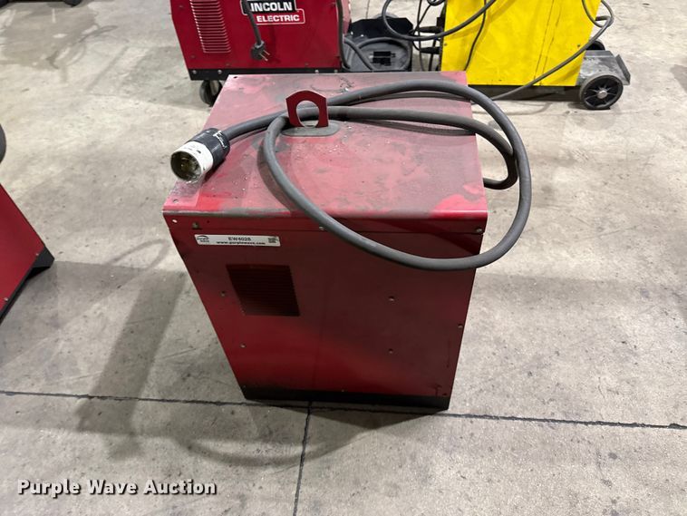 image for item EW4028 (2) Lincoln IdealArc 250 welders
