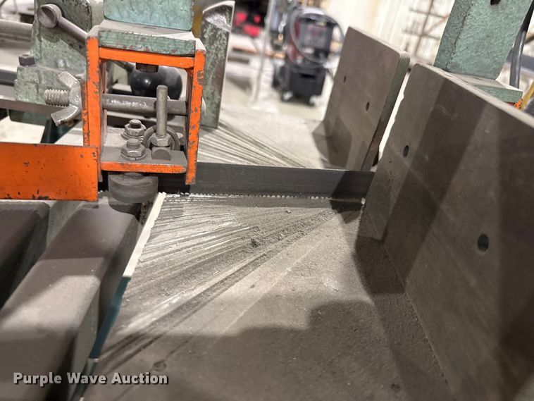 image for item EW4032 Ellis 1800 Mitre metal band saw