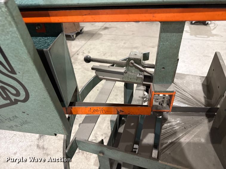 image for item EW4032 Ellis 1800 Mitre metal band saw
