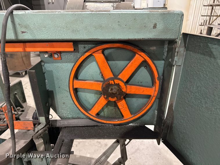 image for item EW4032 Ellis 1800 Mitre metal band saw