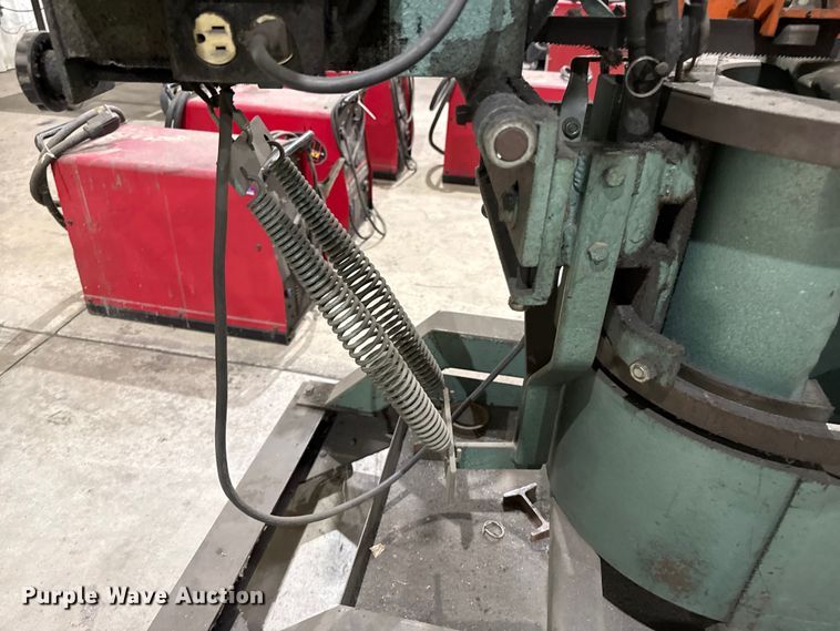 image for item EW4032 Ellis 1800 Mitre metal band saw