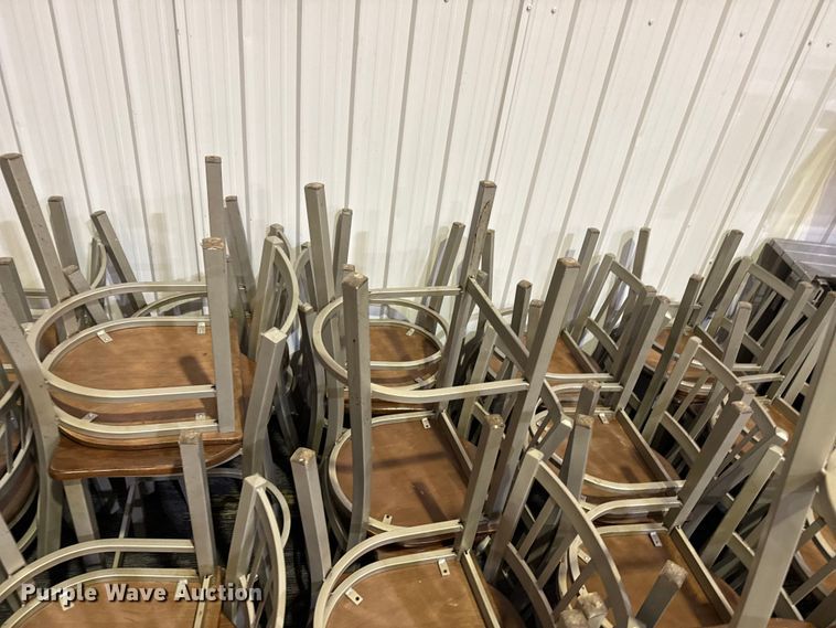 image for item EW4035 Approximately 160 chairs
