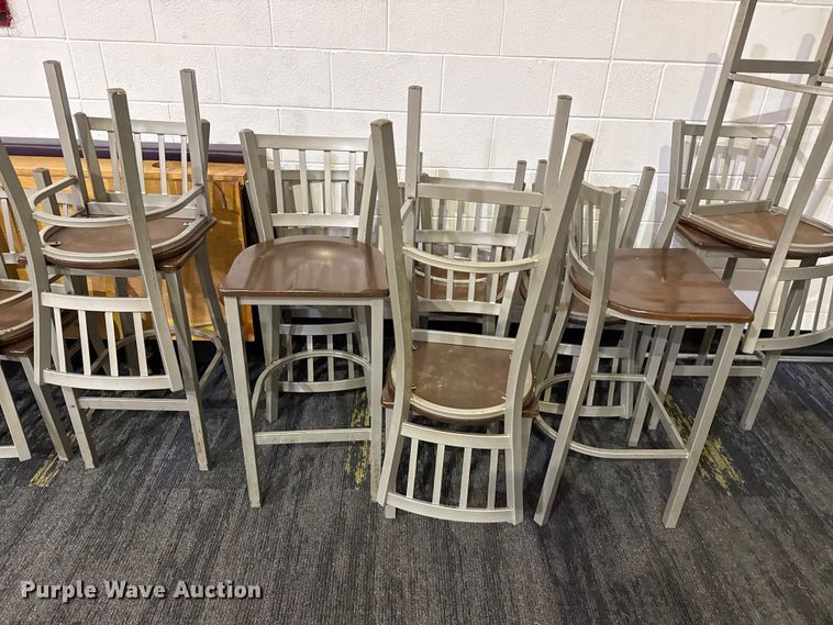 image for item EW4035 Approximately 160 chairs