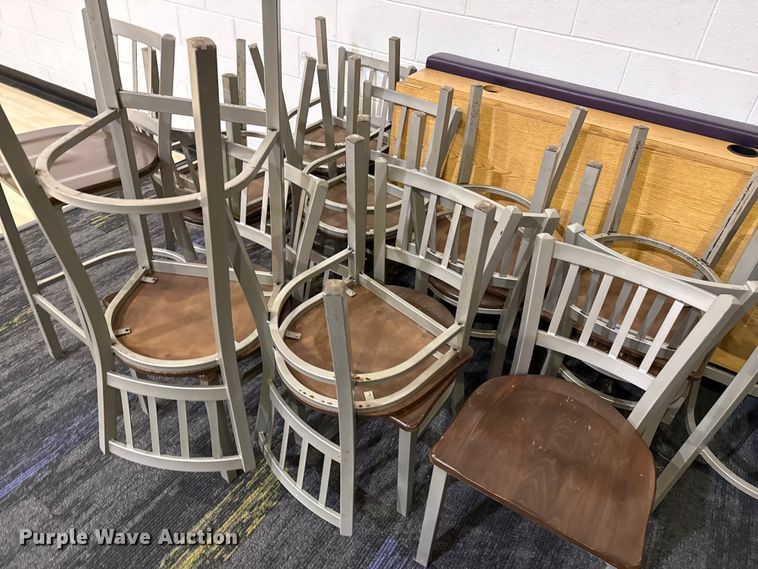 image for item EW4035 Approximately 160 chairs