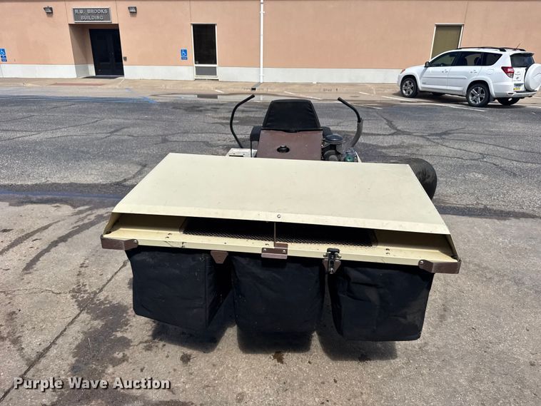 image for item EW4947 Grasshopper 321D ZTR lawn mower