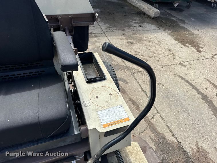 image for item EW4947 Grasshopper 321D ZTR lawn mower