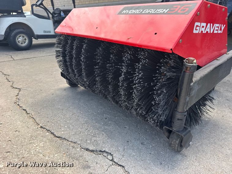 image for item EW4948 Gravely Hydro Brush 36 broom