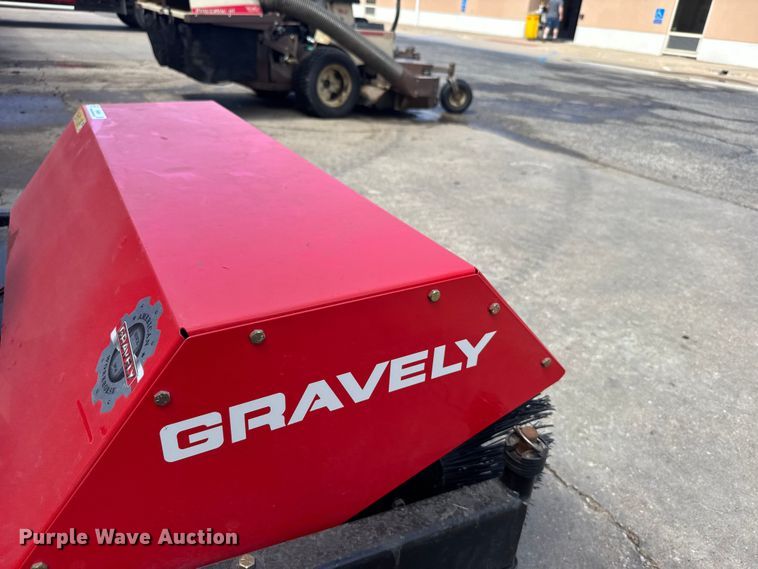 image for item EW4948 Gravely Hydro Brush 36 broom