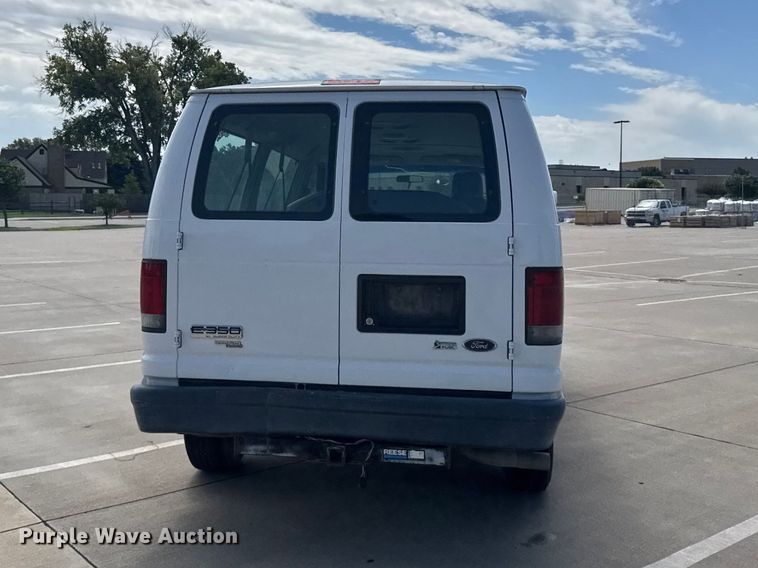 image for item EW4949 2011 Ford E350 Super Duty XL van