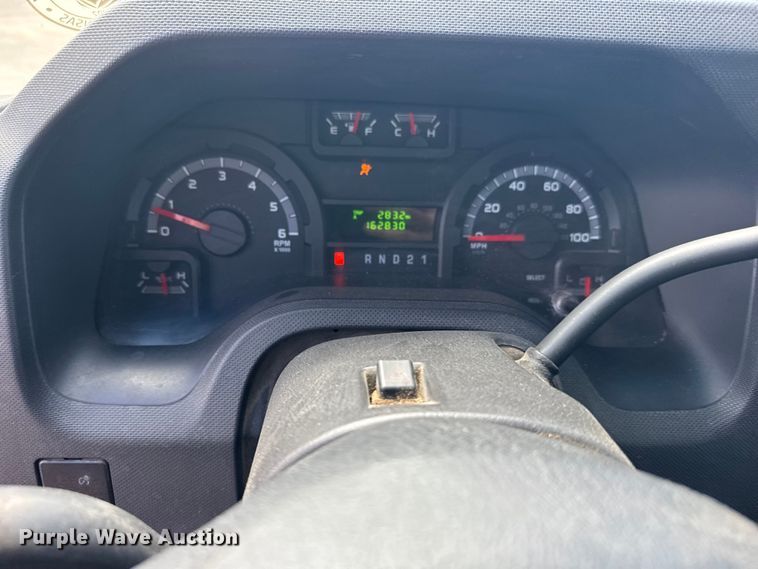 image for item EW4949 2011 Ford E350 Super Duty XL van