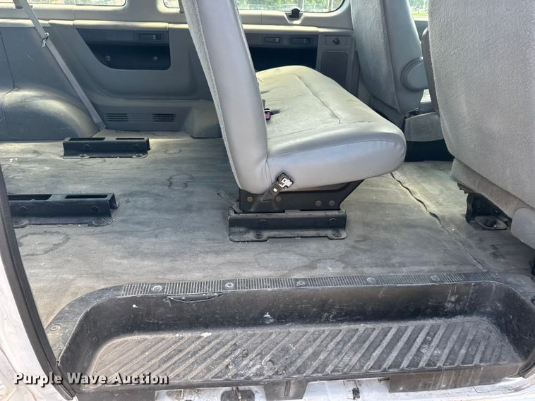 image for item EW4949 2011 Ford E350 Super Duty XL van