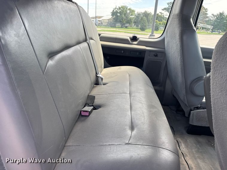 image for item EW4949 2011 Ford E350 Super Duty XL van