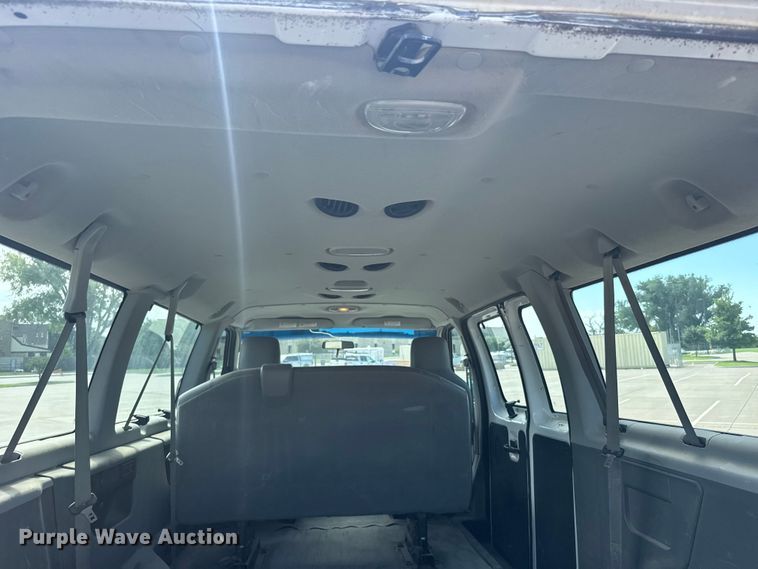 image for item EW4949 2011 Ford E350 Super Duty XL van