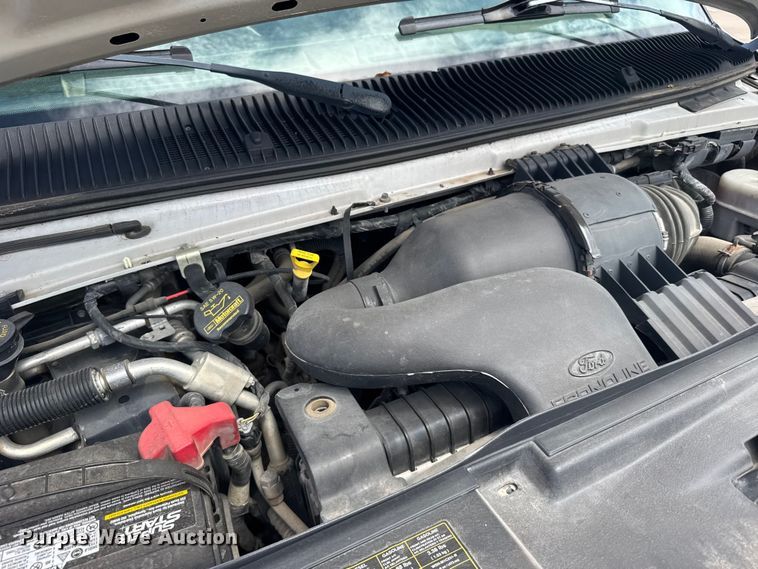 image for item EW4949 2011 Ford E350 Super Duty XL van