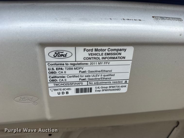 image for item EW4949 2011 Ford E350 Super Duty XL van