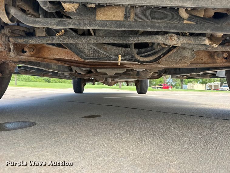image for item EW4949 2011 Ford E350 Super Duty XL van