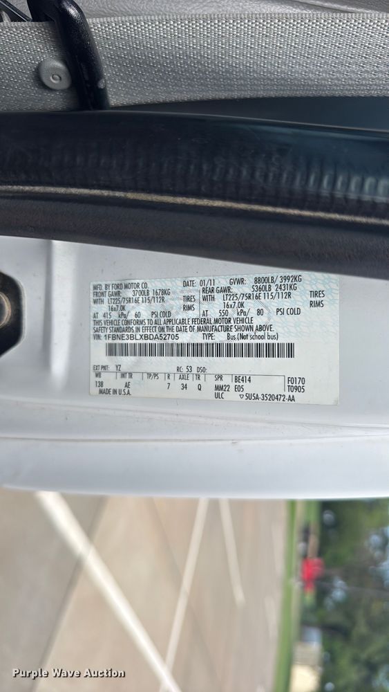 image for item EW4949 2011 Ford E350 Super Duty XL van