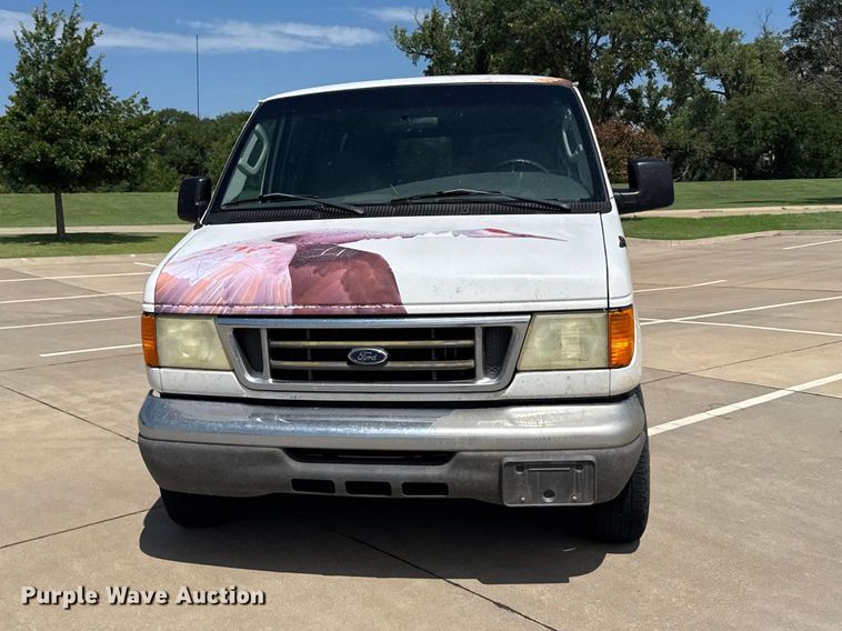 image for item EW4950 2006 Ford E350 Super Duty XL van