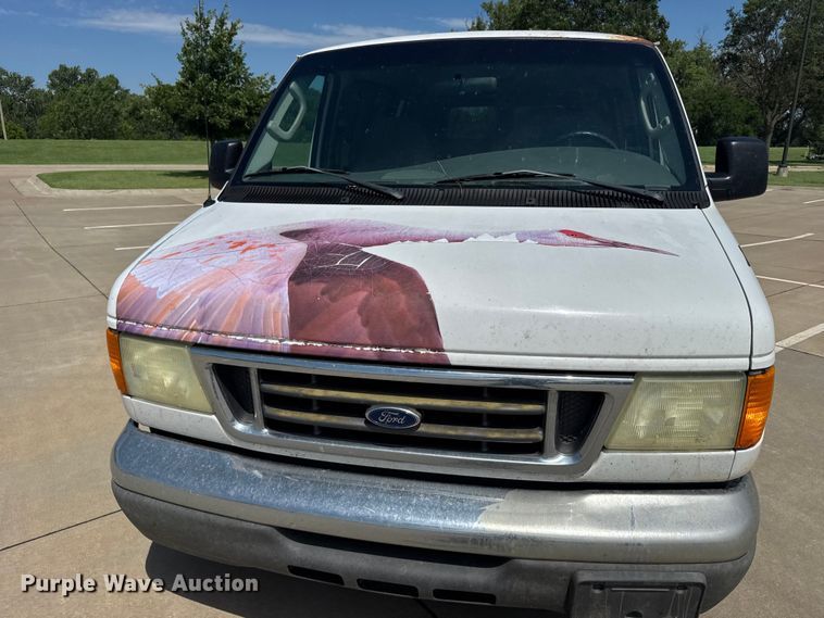 image for item EW4950 2006 Ford E350 Super Duty XL van
