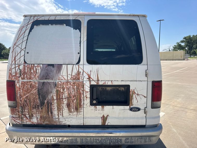 image for item EW4950 2006 Ford E350 Super Duty XL van