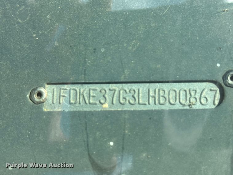 image for item EW4951 1990 Ford E350 box truck