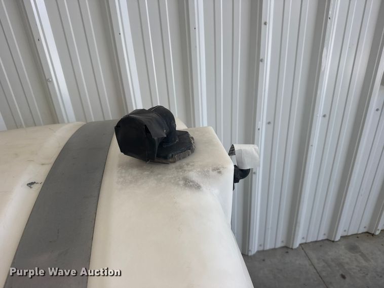 image for item EW4955 Skid mounted poly tank