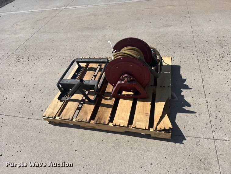 image for item EW4957 Hanny Reels hose real