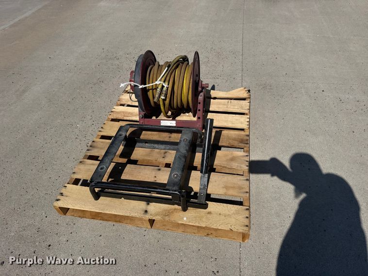 image for item EW4957 Hanny Reels hose real
