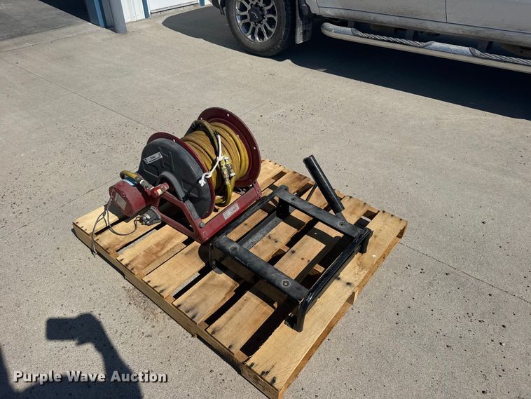 image for item EW4957 Hanny Reels hose real