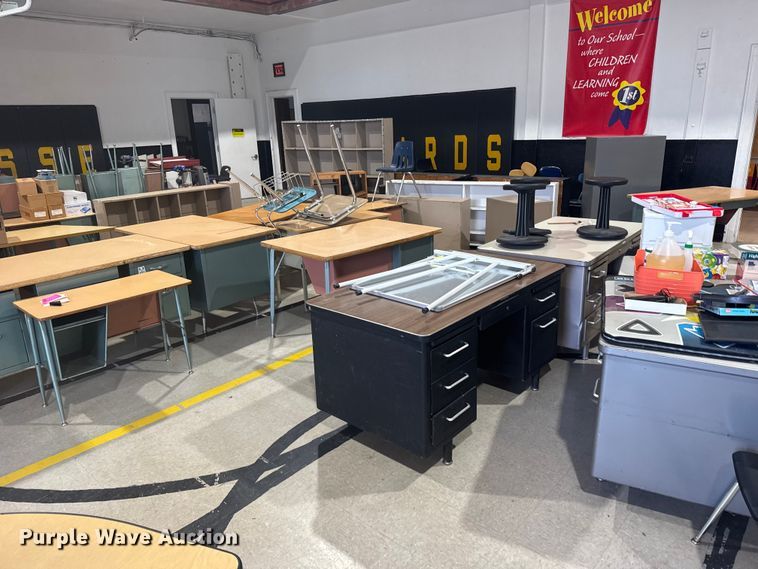 image for item EW4958 Furniture