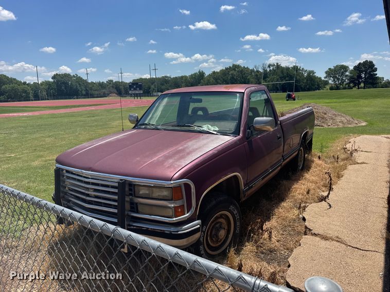 1993 Chevrolet K2500 pickup truck