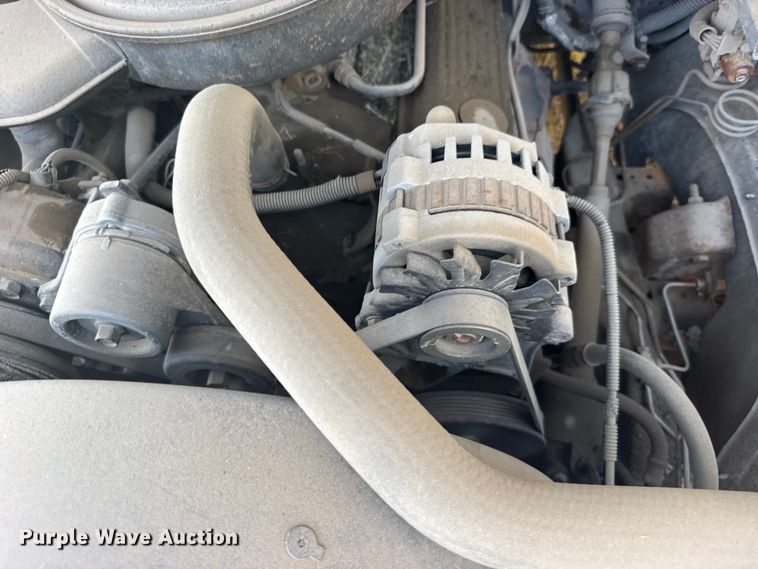 image for item EW4960 1993 Chevrolet K2500 pickup truck