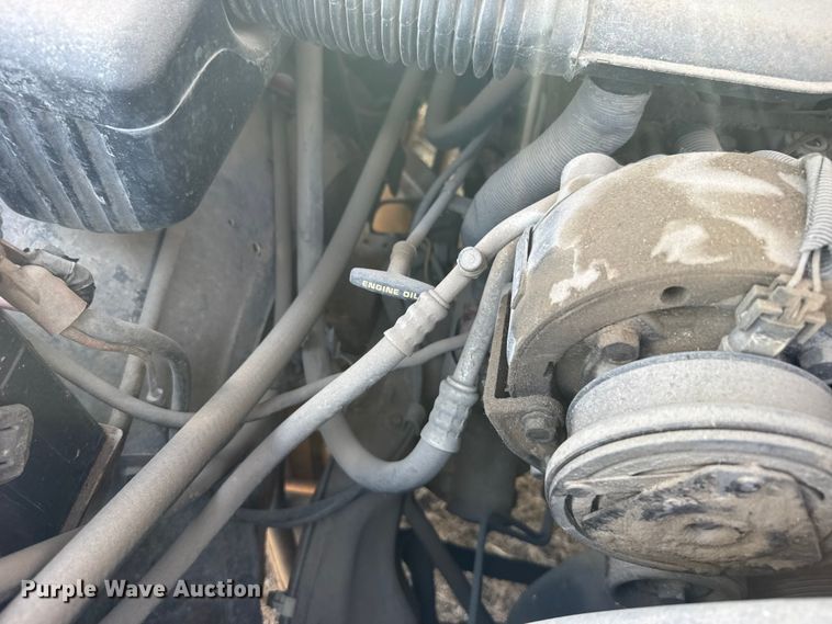 image for item EW4960 1993 Chevrolet K2500 pickup truck