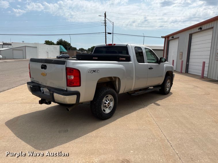 image for item EX0000 2012 Chevrolet Silverado 2500HD Ext. Cab pickup truck
