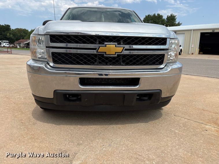 image for item EX0000 2012 Chevrolet Silverado 2500HD Ext. Cab pickup truck