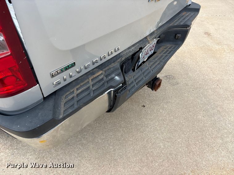 image for item EX0000 2012 Chevrolet Silverado 2500HD Ext. Cab pickup truck
