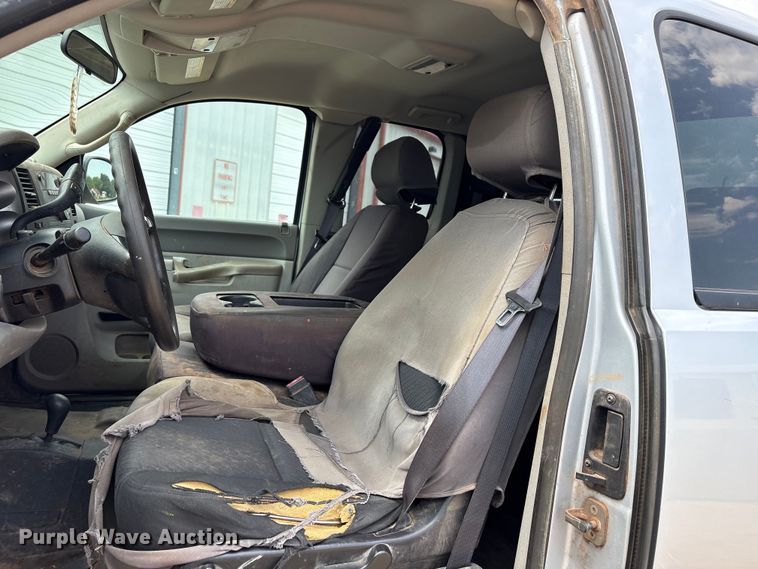 image for item EX0000 2012 Chevrolet Silverado 2500HD Ext. Cab pickup truck