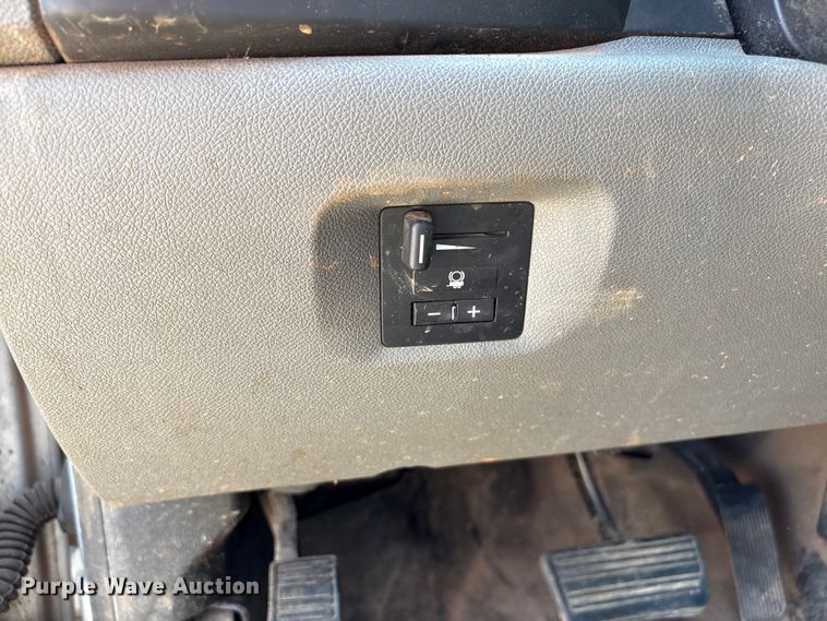 image for item EX0000 2012 Chevrolet Silverado 2500HD Ext. Cab pickup truck