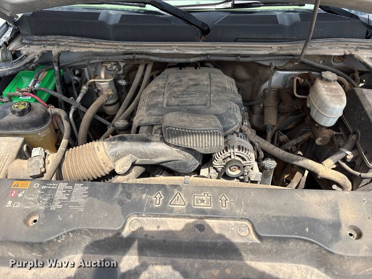 image for item EX0000 2012 Chevrolet Silverado 2500HD Ext. Cab pickup truck