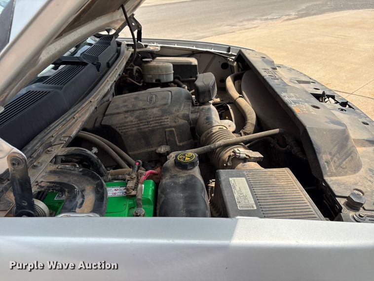 image for item EX0000 2012 Chevrolet Silverado 2500HD Ext. Cab pickup truck