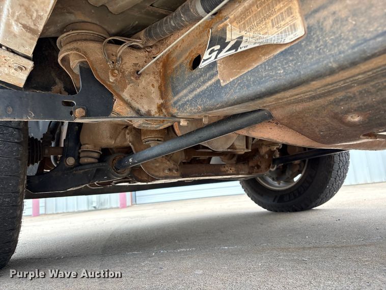 image for item EX0000 2012 Chevrolet Silverado 2500HD Ext. Cab pickup truck